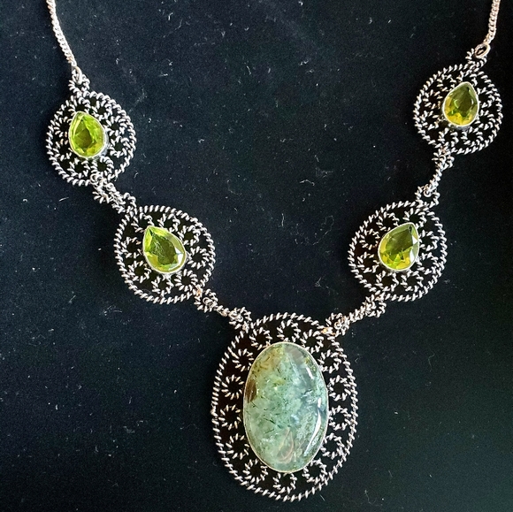 New Moss Agate & Peridot Silver Necklace. - Picture 10 of 16